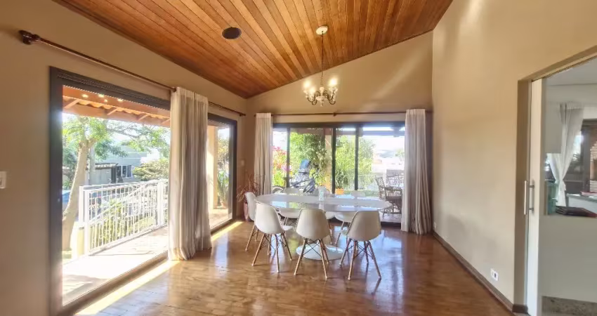 Casa à venda no condomínio picollo villaggio em louveira/sp!