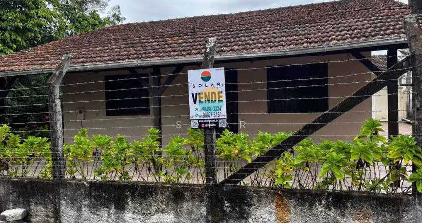Oportunidade de morar e investir! terreno com duas casas à venda com 5 dormitórios na praia da armação, penha/sc. ref.524