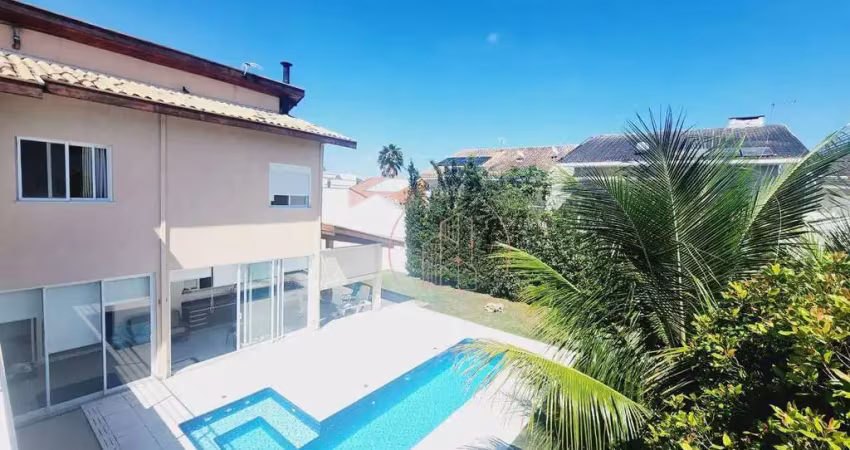 Sobrado em 2 lotes com piscina privativa, 3 suítes no campos do conde tremembé sp