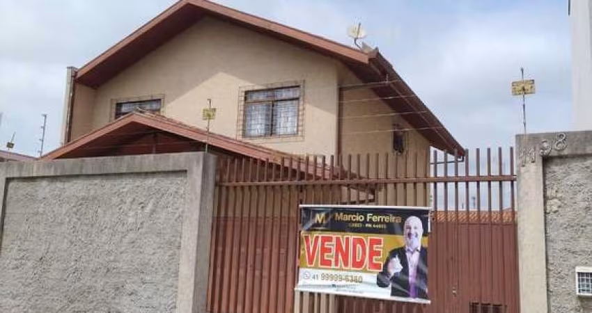 Sobrado à venda bairro Uberaba - Ctba - PR, oportunidade única de investimento.