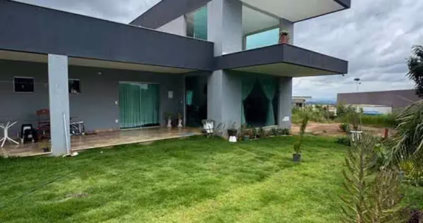 CASA NO CONDOMINIO SERRA DOS BANDEIRANTES
