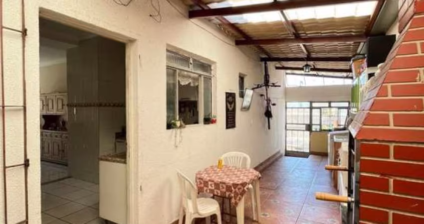 CASA NO BANDEIRANTES