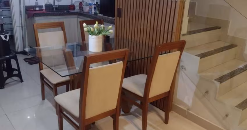 Casa á venda no Palmeiras em Ibirité