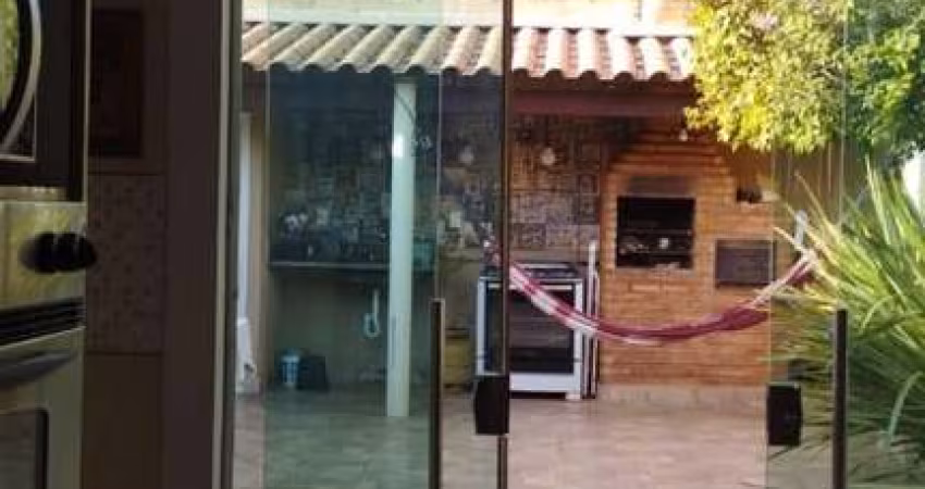 Casa á venda no Bairro Santa Rosa em Sarzedo