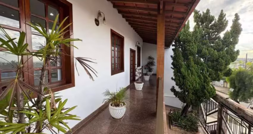 Casa com 3 quartos à venda no Diamante, Belo Horizonte 