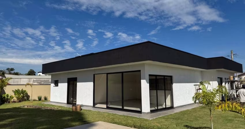 Casa em Condomínio para Venda em Atibaia, Condomínio Residencial Shamballa III, 4 dormitórios, 4 suítes, 5 banheiros, 2 vagas