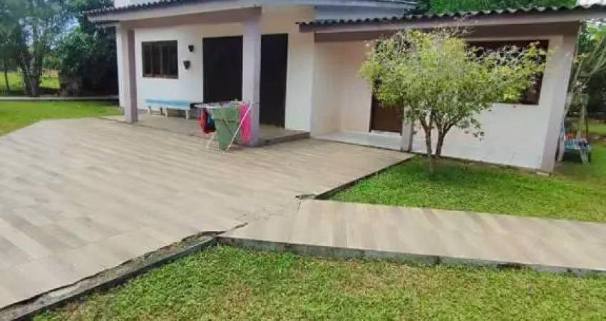 Sítio / Chácara para Venda em Torres, Campo Bonito, 3 dormitórios, 2 suítes, 2 banheiros, 3 vagas