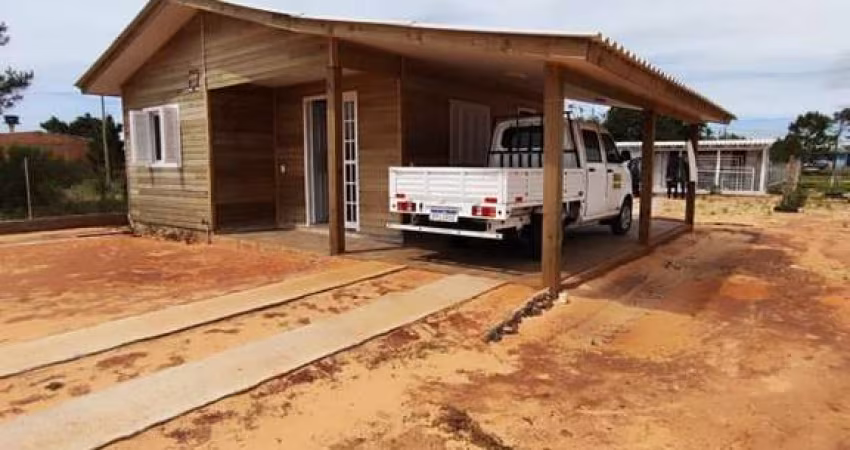 Casa para Venda em Torres, Praia Paraíso, 2 dormitórios, 2 banheiros
