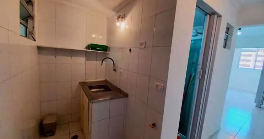 Kitnet / Stúdio para alugar na Rua Tamandaré, Liberdade, São Paulo
