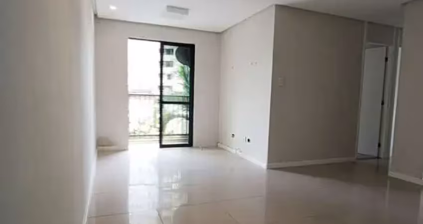Apartamento no Muchila, 3 Quartos, Varanda, para Locação em condominio fechado, em Feira de Santana, Área de 68 m².
