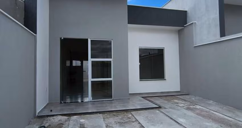 Casa residencial para Venda em rua pública, Mangabeira, Feira de Santana, 2 quartos, 1 suíte, 1 sala, 2 banheiros, 2 vagas, 100,00 m² área total.