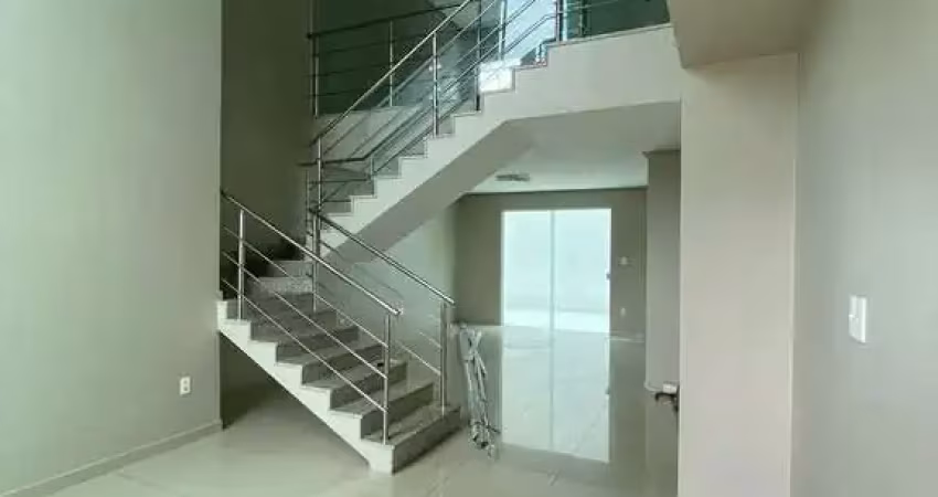Casa residencial Duplex para Locação em rua pública, Sim, Feira de Santana,  3 suítes, 2 salas, 4 banheiros, 2 vagas, 200m² área total.
