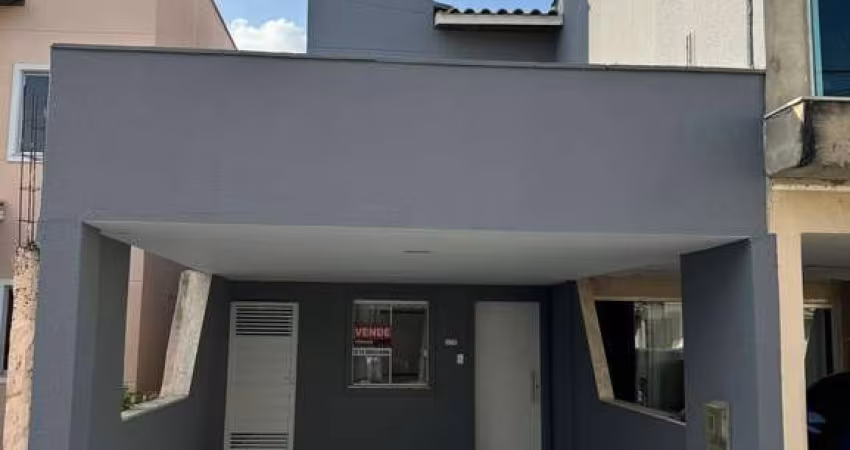 Casa Residencial Para Venda em condomínio fechado, Papagaio, Feira de Santana, 2 quartos, sendo 1 suíte, 1 sala, 2 banheiros, 1 vaga de garagem