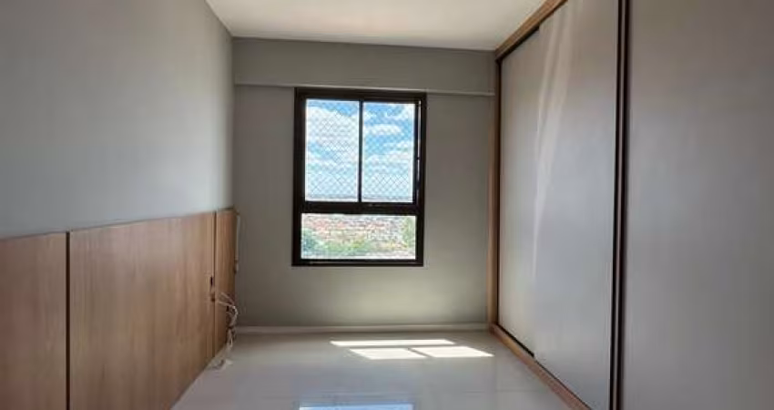 Apartamento na Santa Mônica, 3 Quartos, 1 Suíte, Armários Planejados, para Locação, no Condomínio Dom Vertical, em Feira de Santana.