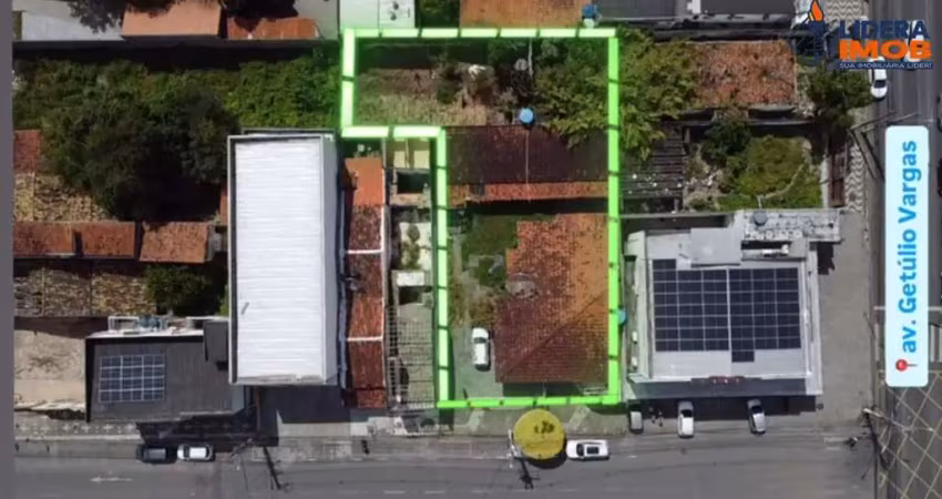 Terreno residencial para venda em rua pública, ponto central, feira de santana, 800m² área total.
