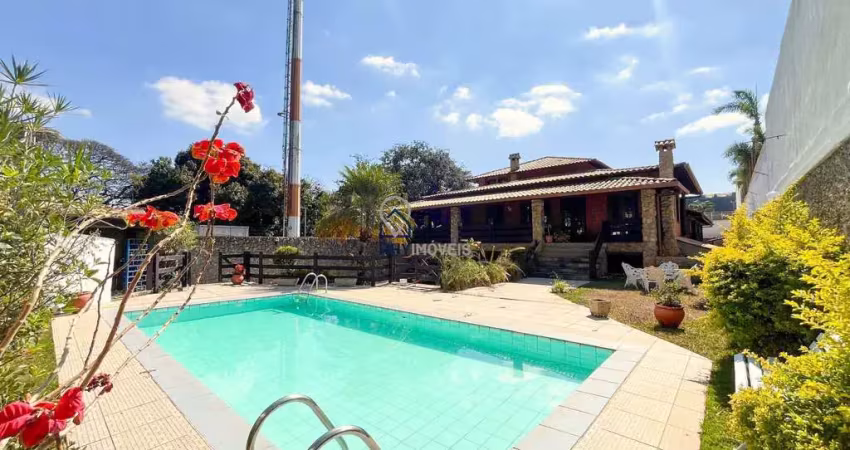 Casa com 6 quartos à venda na Alameda das Lathânias, 303, São Luiz, Belo Horizonte