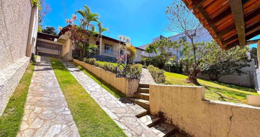 Casa com 4 quartos à venda na Dos Jacarandás, 40, São Luiz, Belo Horizonte