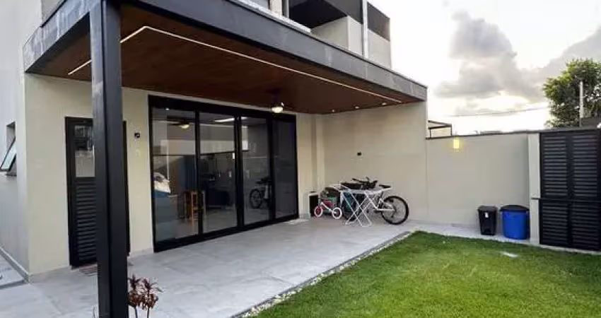 Casa de condomínio à venda, 4 quartos, 3 banheiros, 2 suítes, 200m², 3 vagas