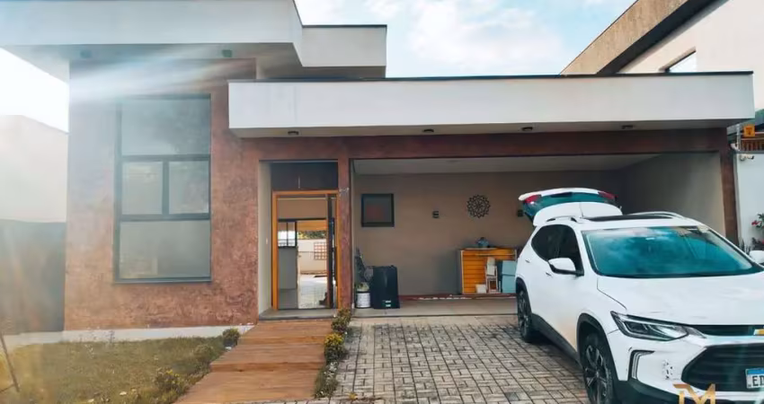 Casa de cond para alugar com 330m² / 3 quartos (1 suíte) / 3 banheiros / 4 vagas