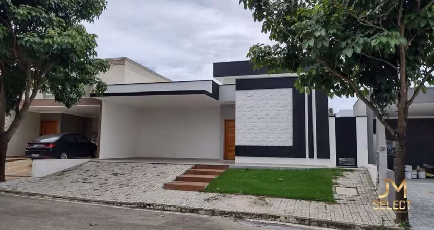Casa em condomínio / 3 quartos ( 1 suíte ) / 3 banheiros / 300m² / 4 vagas