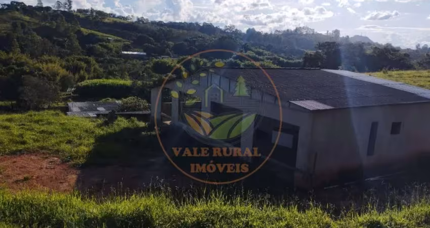 Chácara / sítio com 2 quartos à venda no Centro, Baependi 