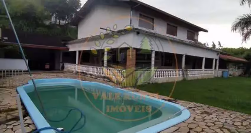 Excelente chácara na região sudeste com 2 galpões e piscina ! ch00164