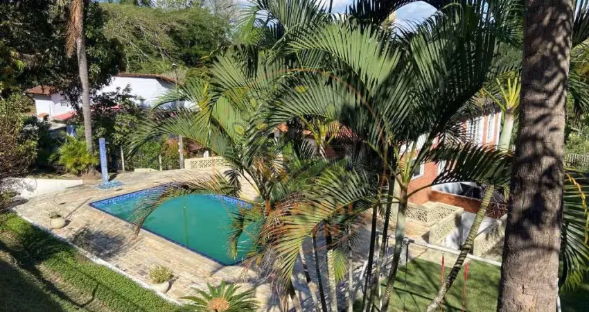 Maravilhosa chácara de 4.300m² em condomínio de jacarei - sp  ch00287