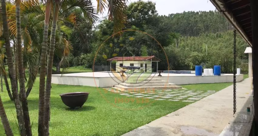 Maravilhoso sitio com salão de festas, piscina e  chalé em são josé dos campos - sp  st00198