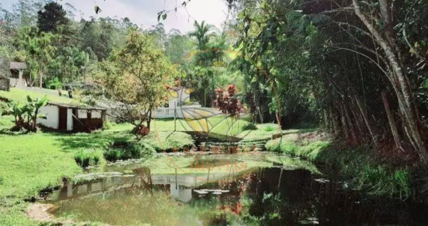 Oportunidade! maravilhoso sitio de 3,5 alqueires em suzano - sp  st00267