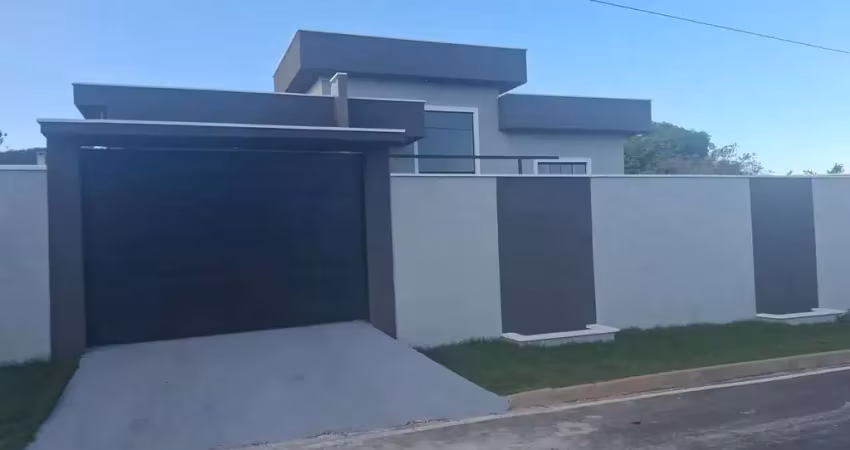 Casa com 3 quartos à venda no Jacaroá, Maricá 
