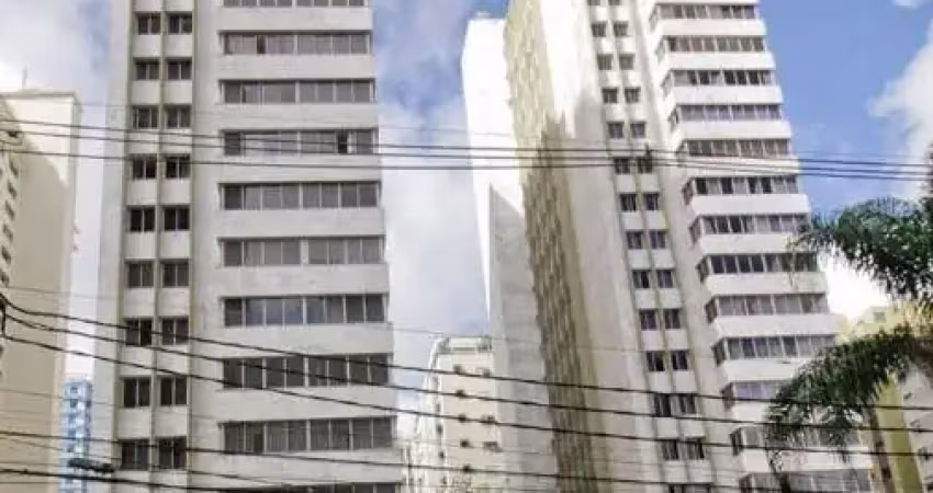 OPORTUNIDADE !!! amplo apartamento com sensação de casa no melhor pedaço do Paraiso