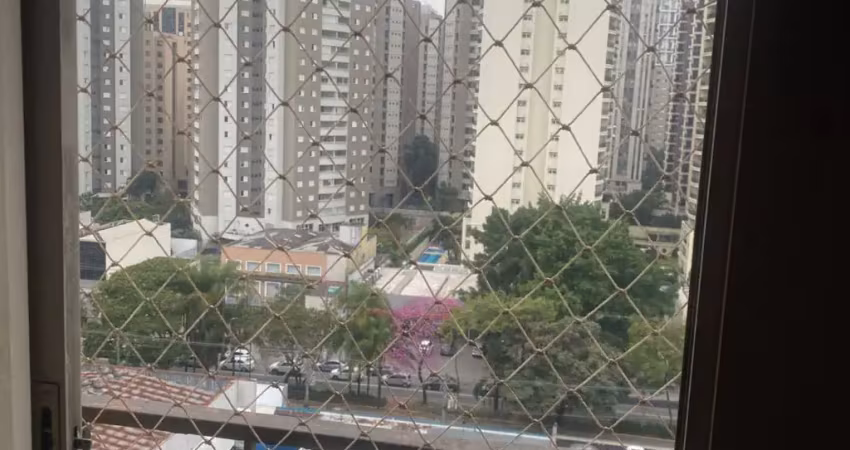 Moema com super localização, possibilidade de reverter e ter o terceiro quarto numa das quadras mais cobiçadas de moema