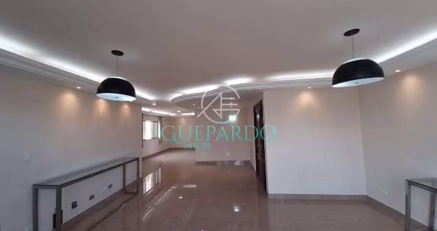Apartamento no Centro - Edifício Monte Real - 5 Quartos sendo 2 suítes - 2 vagas de garagem - 1 por