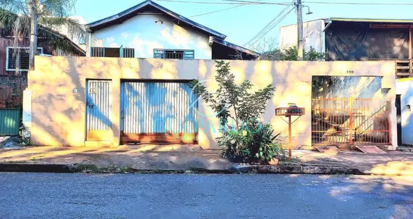 Casa a venda próxima ao lago igapó - zoneamento zr2 com 2 dormitórios, sala, cozinha, 1 banheiro so
