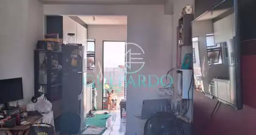 Casa à venda, com 2 dormitórios, localizada em condomínio fechado no  jardim maria celina, londrina