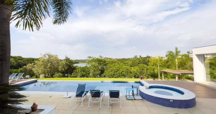 Casa à Venda no Condomínio Village Ipanema - Araçoiaba da Serra/SP