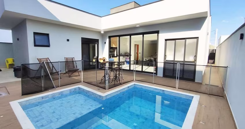 Casa à Venda no Condomínio Lagos D'Icaraí, Salto/SP