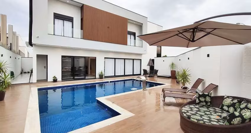 Casa à Venda no Condomínio Lagos D'Icaraí, Salto/SP