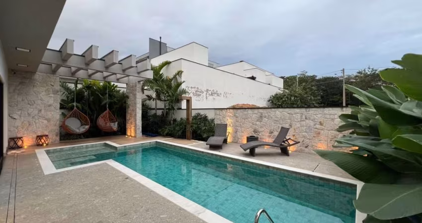 Casa à Venda no Condomínio Portal dos Bandeirantes em Salto SP.