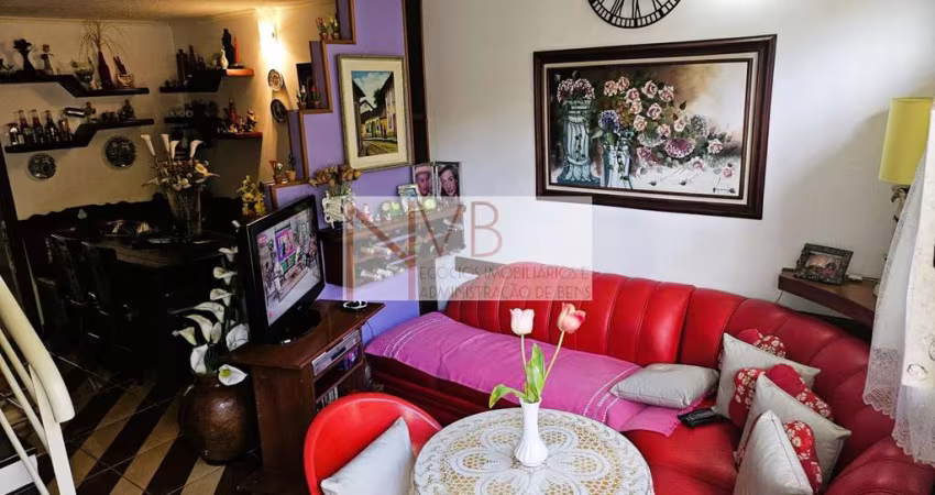 Casa de Condomínio em Granja Viana  -  Cotia