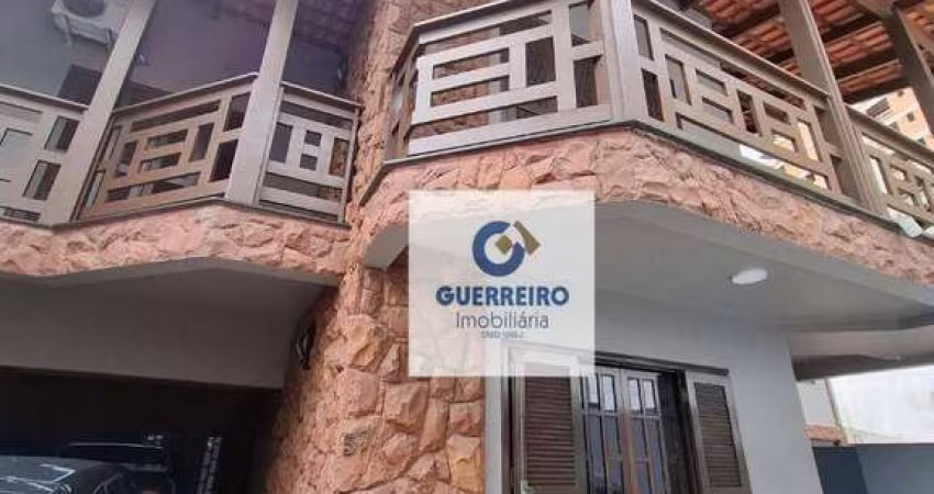 Casa com 4 dormitórios para alugar, 275 m² por R$ 8.253/mês - Fazenda - Itajaí/SC