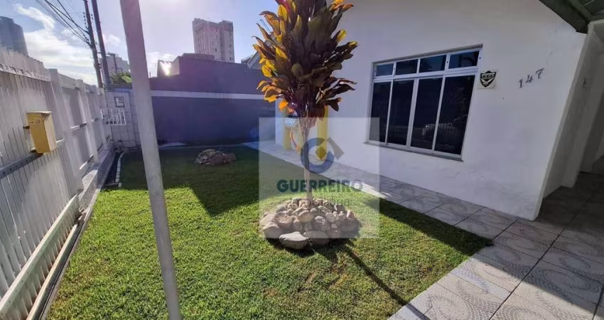 Casa com 3 dormitórios para alugar, 80 m² por R$ 5.160,00/mês - Fazenda - Itajaí/SC