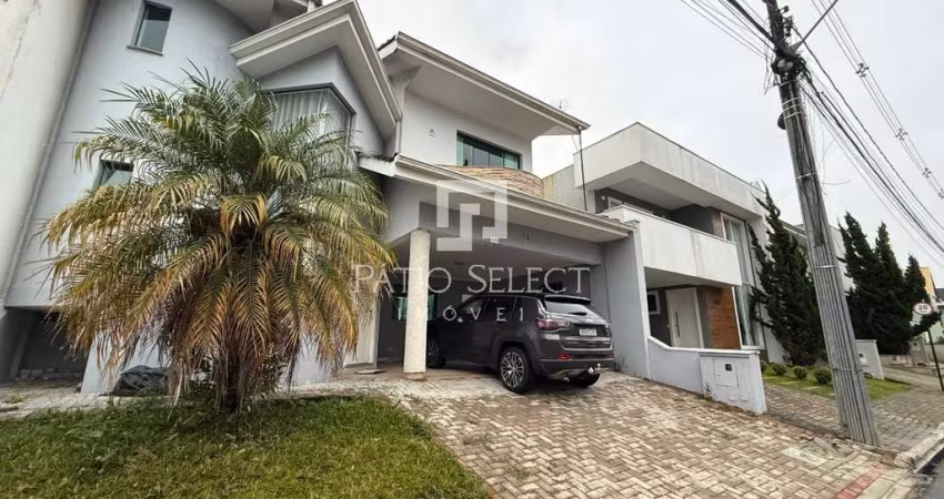 Casa com 240 m², 3 quartos sendo 1 suíte para alugar no bairro Santa Quitéria/Fazendinha.