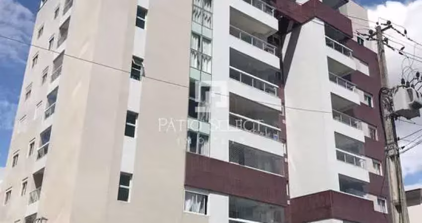 Apartamento com 333 m², 4 quartos sendo 2 suítes à venda no bairro água verde.