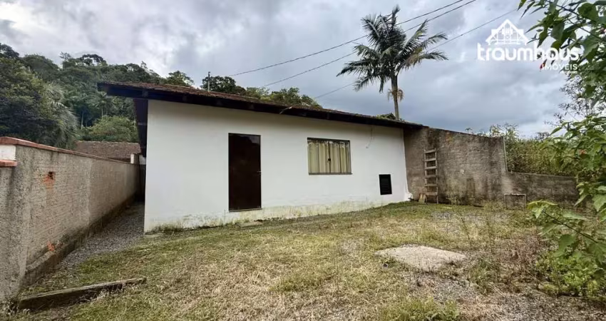 Casa para alugar, 60,00m² por R$ 850/mês - Vila Itoupava - Blumenau/SC