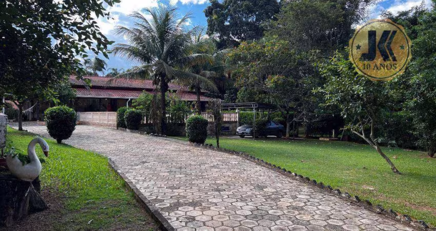Chácara com 3 dormitórios à venda, 1106 m² por R$ 875.000,00 - Ana Helena - Jaguariúna/SP