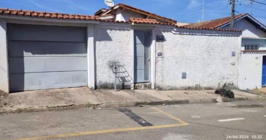 Casa à venda em jaguariúna, centro, com 2 quartos, com 82 m²
