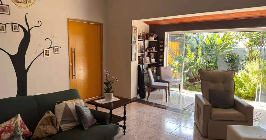 Casa à venda em jaguariúna, loteamento santo antonio, com 3 quartos, com 240 m²