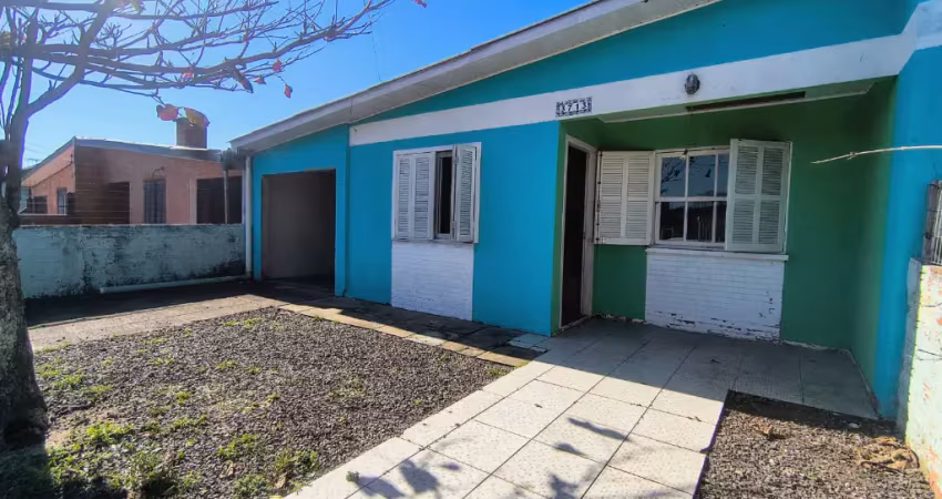 Casa 2 dormitórios em capão novo, aceita carro e caminhão pequeno no negocio
