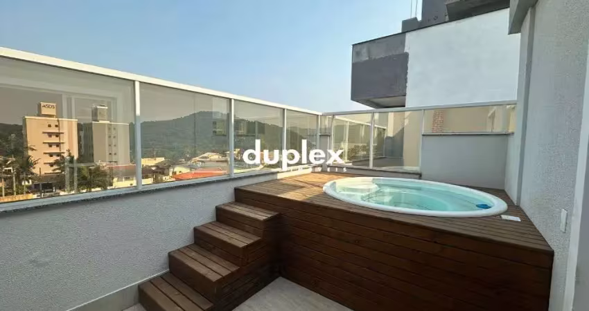 Cobertura duplex com 3 dormitórios sendo 2 suítes com 2 vagas na praia grande